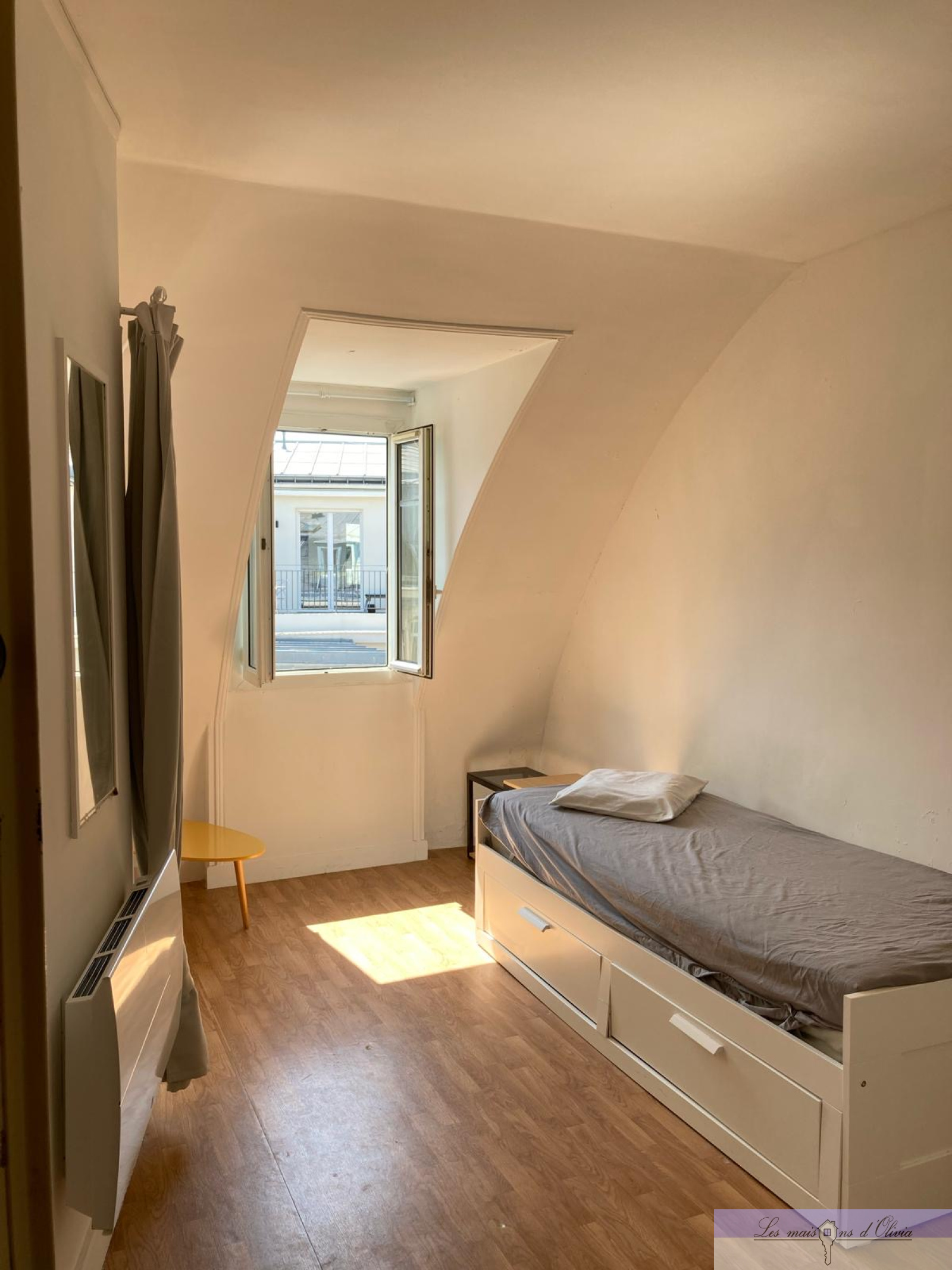 Image_1, Studio, Paris, ref :94370304