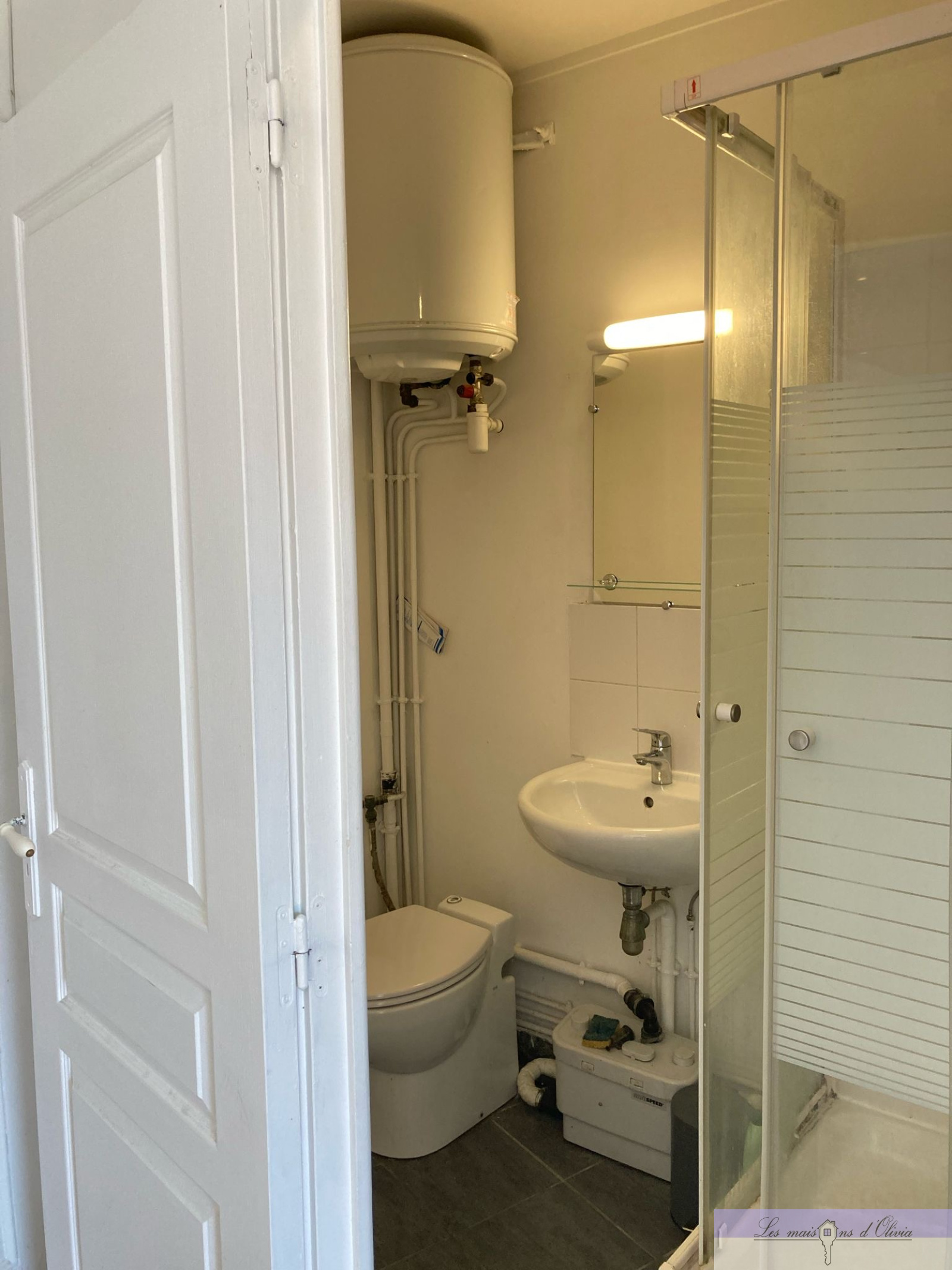 Image_8, Studio, Paris, ref :94370304